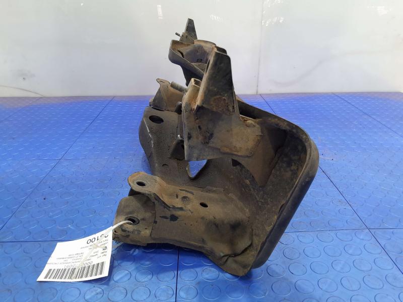 2003 Subaru Impreza Crossmember/Cradle/Undercarria