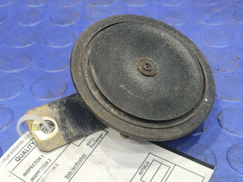 1988-1993 Isuzu NPR Horn OEM MBL-2B 12V 3A 110dB Genuine