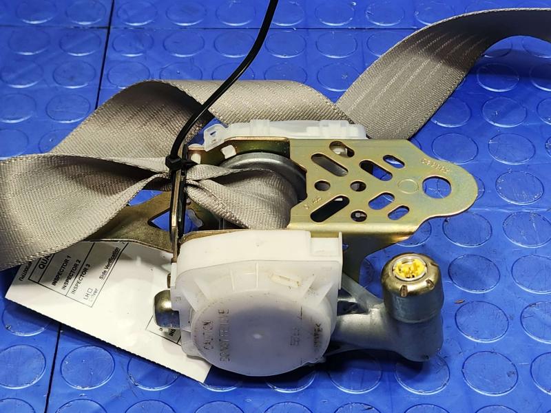 2002 Toyota Camry Front Seat Belt