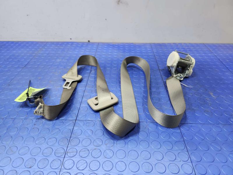 2012 GMC Yukon Rear Seat Belt