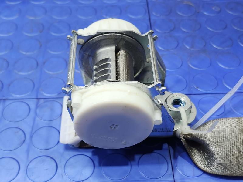 2012 GMC Yukon Rear Seat Belt