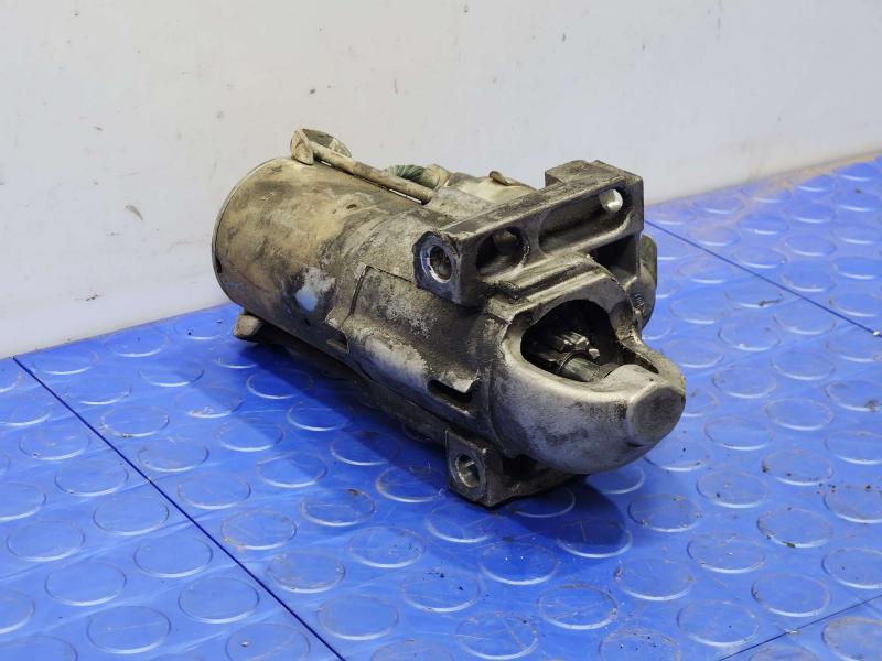 2012 GMC Yukon Starter Motor