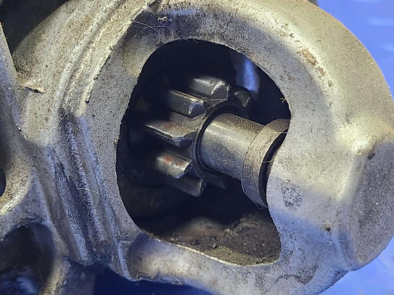 2012 GMC Yukon Starter Motor