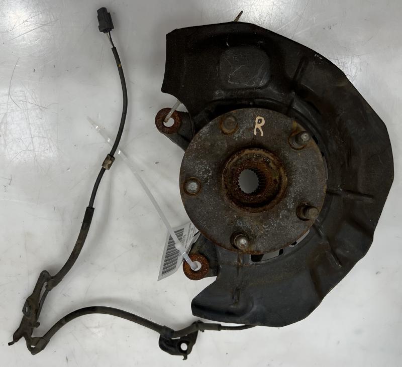 2004 - 2009 Toyota Camry 2.4L Front Spindle Knuckle w/ Hub RH Passenger Side OEM 43211AA010