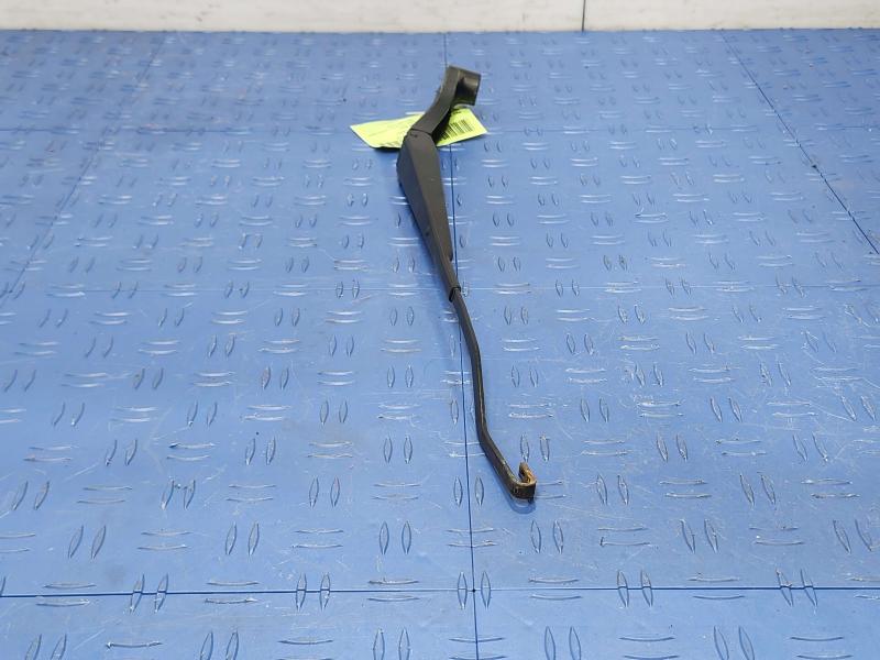 2015 Chevrolet Tahoe Wiper Arm