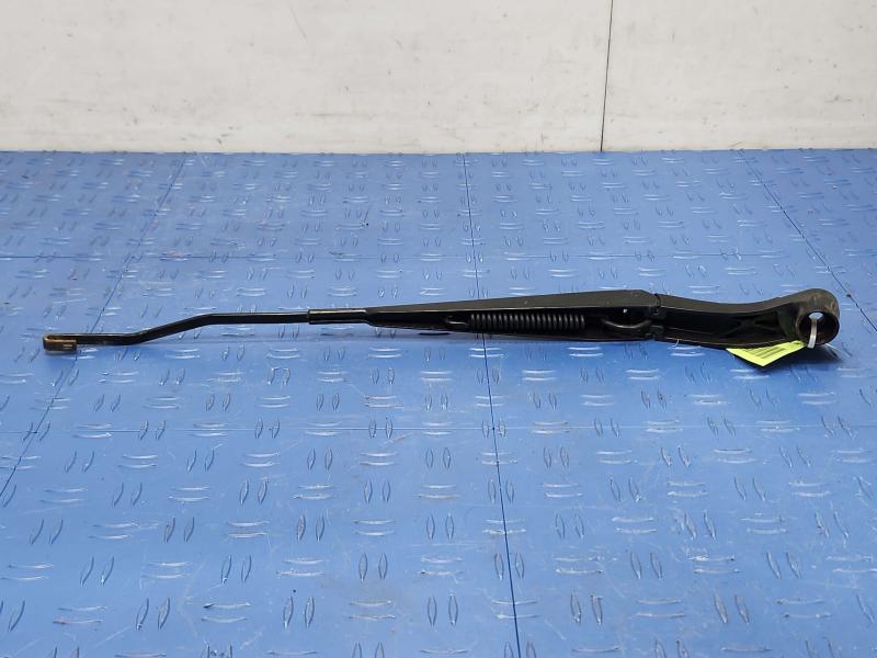 2015 Chevrolet Tahoe Wiper Arm