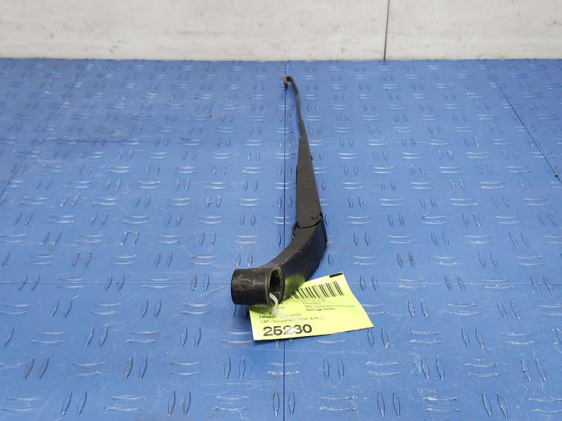 2015 Chevrolet Tahoe Wiper Arm