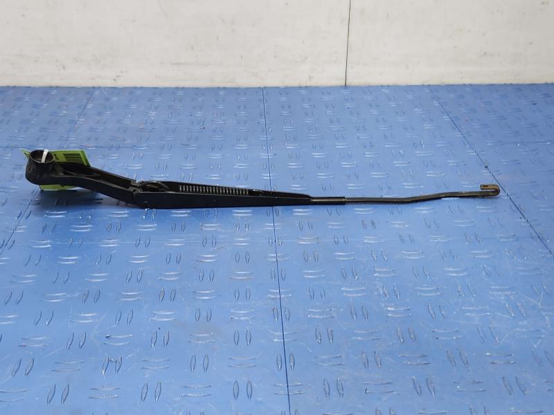 2015 Chevrolet Tahoe Wiper Arm