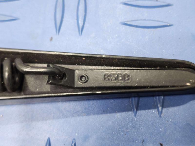2015 Chevrolet Tahoe Wiper Arm