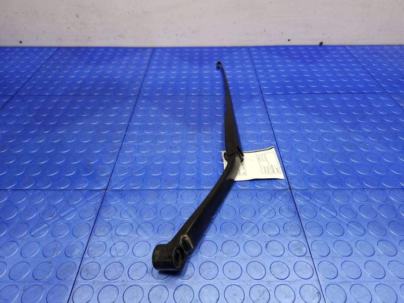 2022 Nissan Altima Wiper Arm