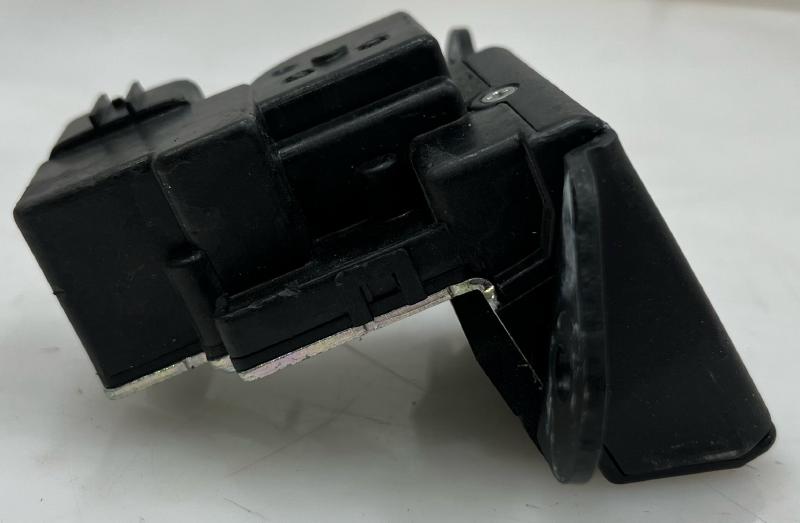 2014 - 2019 Kia Soul 812302W000 Tail Gate Latch Assembly OEM