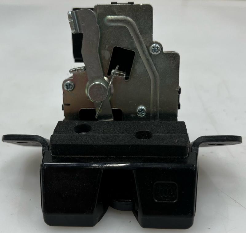2014 - 2019 Kia Soul 812302W000 Tail Gate Latch Assembly OEM