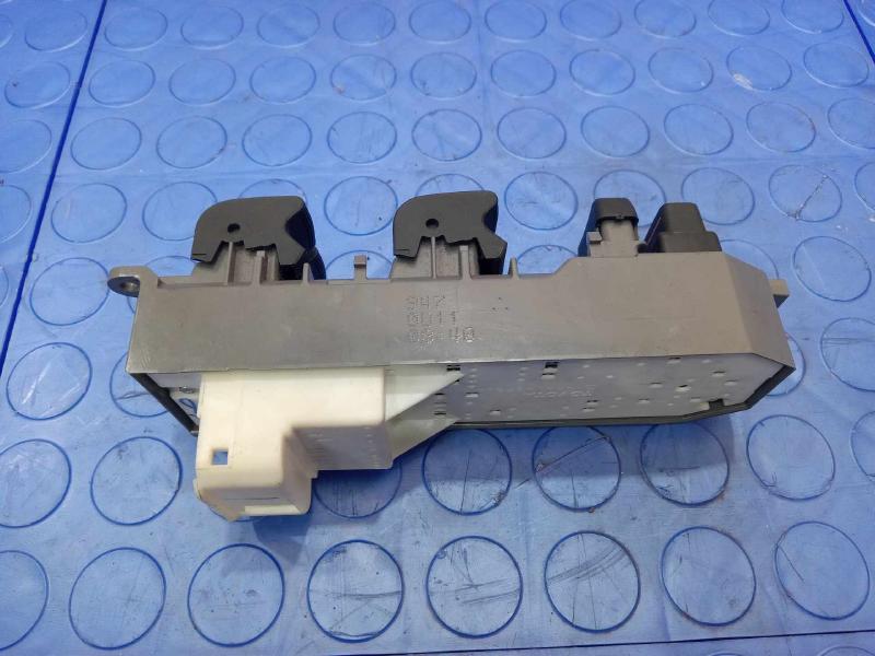 2008-2013 Toyota Highlander Master Window Switch Assembly Replaces OEM 8482006061