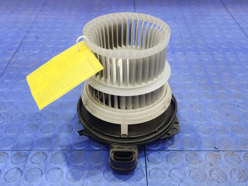 2017 Toyota Prius Blower Motor