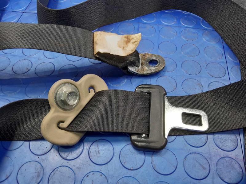2014 Nissan Versa Rear Seat Belt