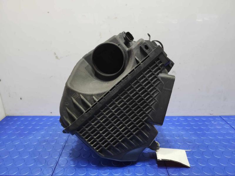 2013 Hyundai Santa Fe Air Cleaner