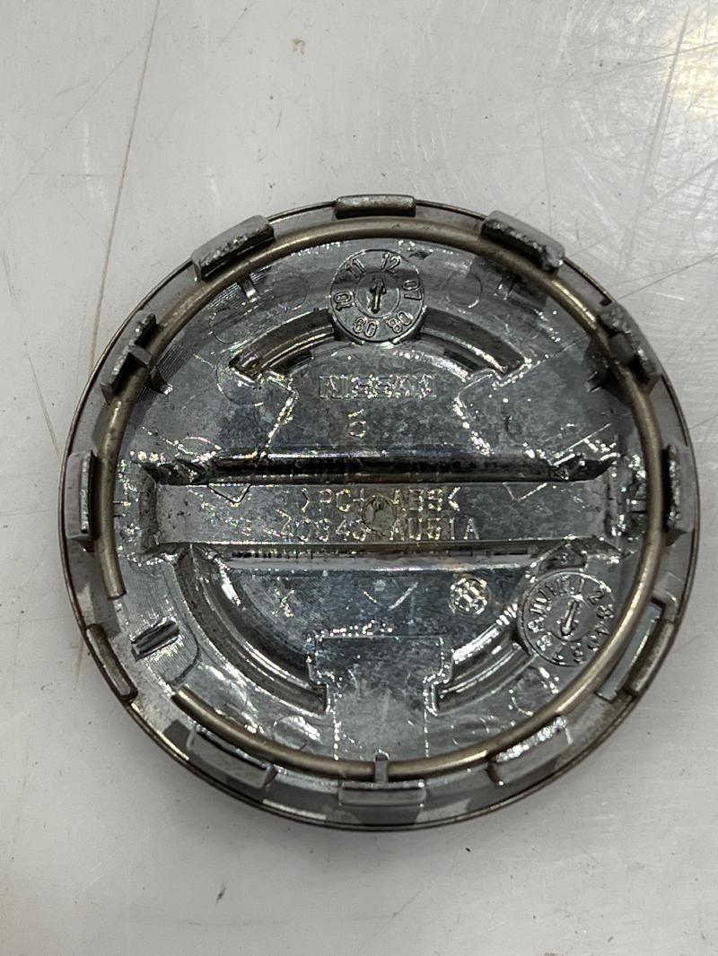 2014 Nissan Sentra Center Cap