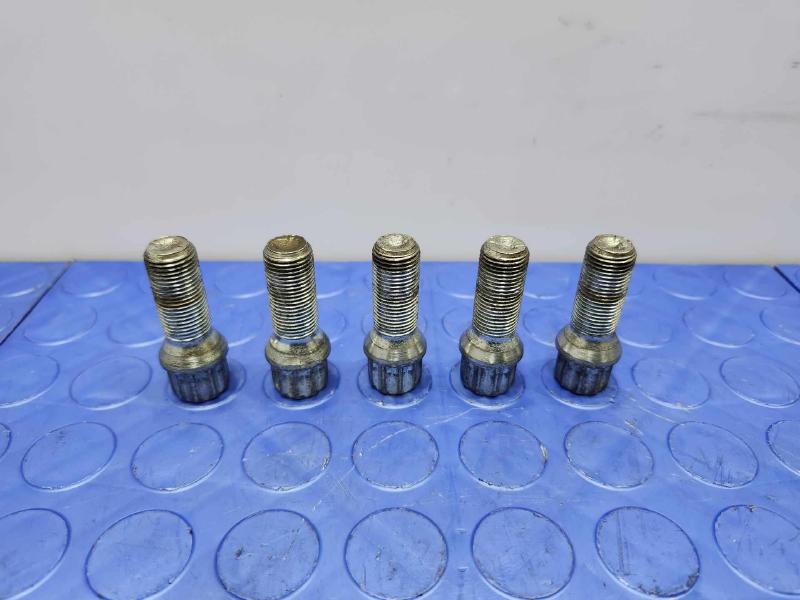 2016 BMW 528I Lug Nuts