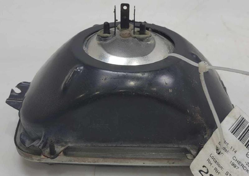 1997 - 2001 Jeep Cherokee Headlight Assembly RH Passenger Side OEM L00H6054