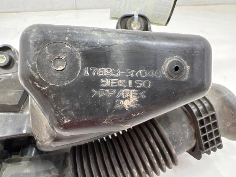 2010 2011 Toyota Prius 1.8L Engine Air Resonator OEM 17750-37010