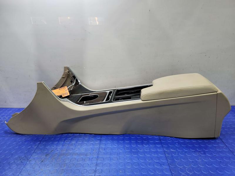 2017-2019 Jaguar XE Center Console Assembly Tan Genuine OEM T2H3097