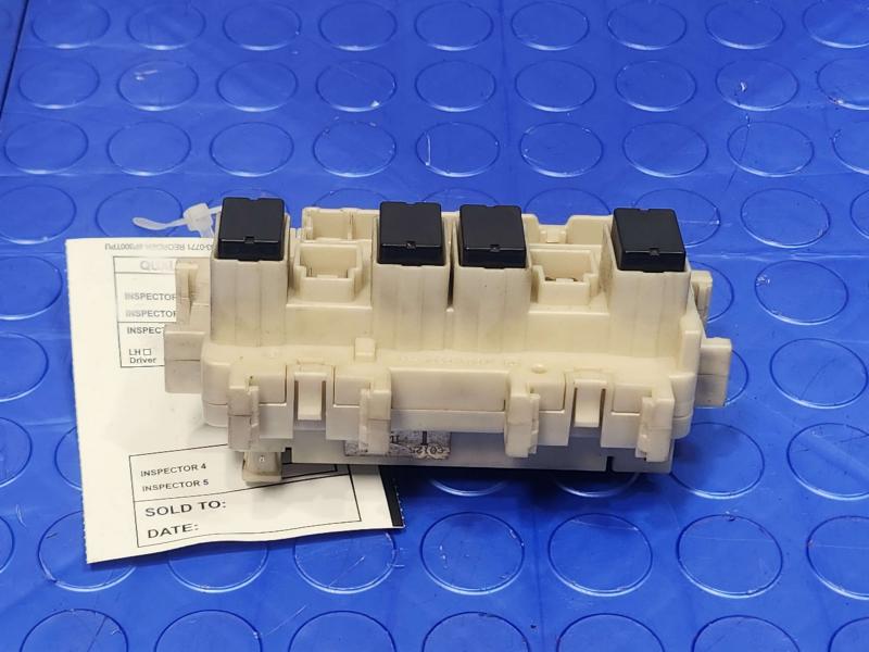2013 Infiniti FX35 Cabin Fuse Box