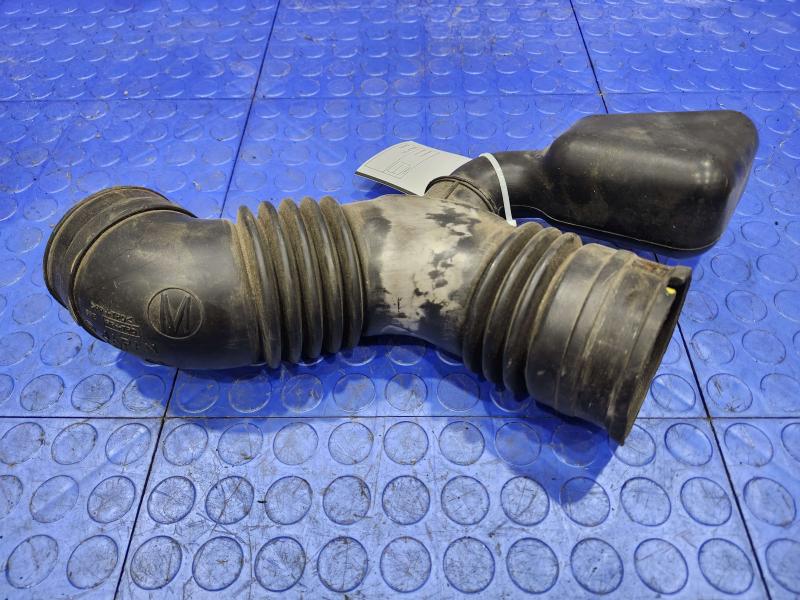 2008 Subaru Legacy Air Intake Tube/Resonator