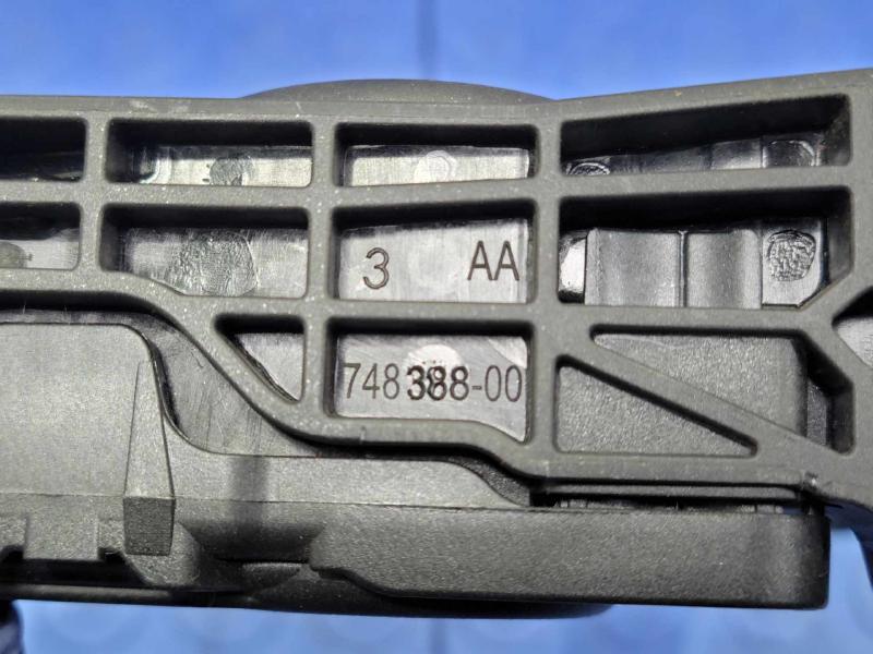 2014-2016 Audi A6 Accelerator Pedal Assembly Genuine OEM 6PV009505