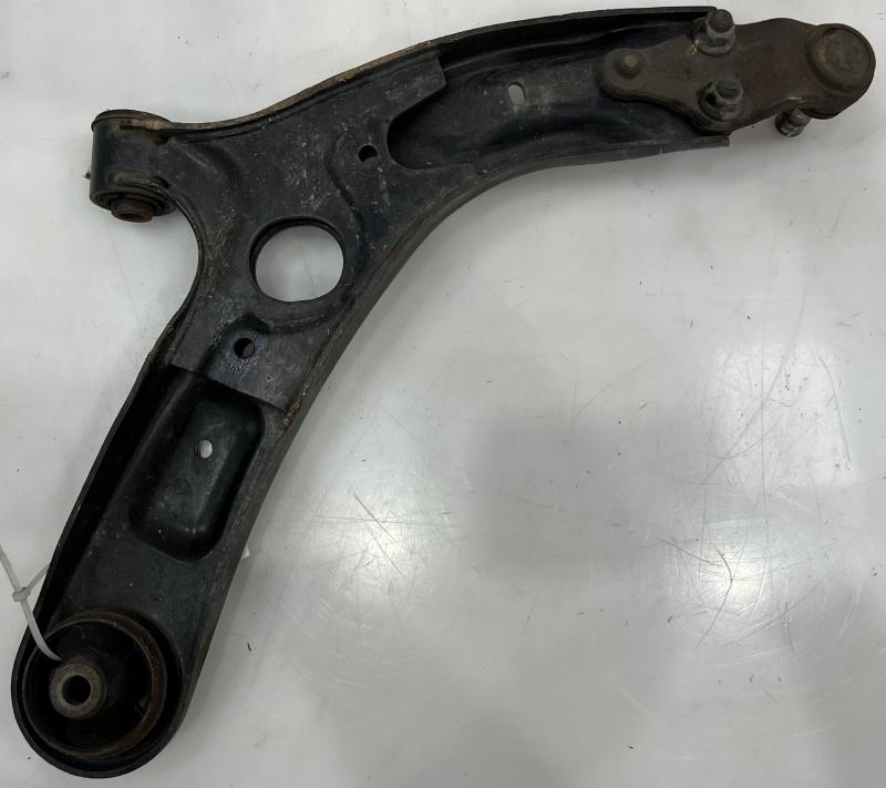 2014 - 2019 Kia Soul Front Lower Control Arm LH Driver Side OEM 54500B2000