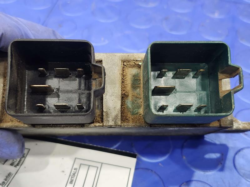 2000-2010 Ford F-250 F-350 Diesel Glow Plug Control Module OEM YC3512B533AA