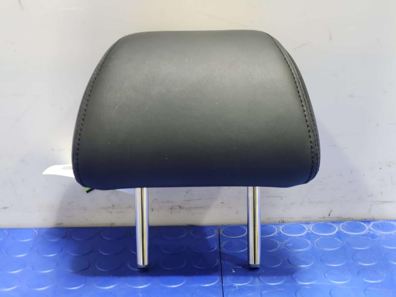 2015 Infiniti Q50 Headrest