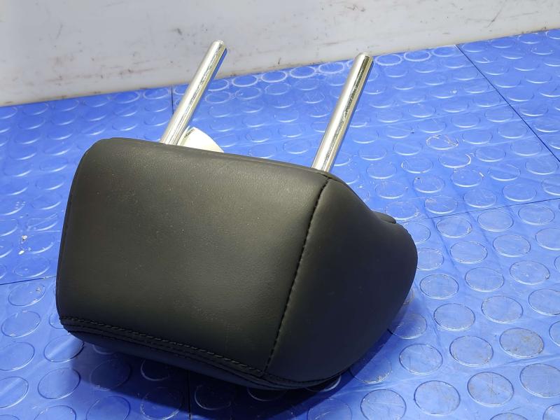 2015 Infiniti Q50 Headrest