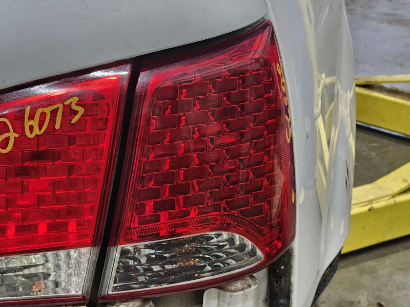 2011 Kia Sorento Tail Light Assembly