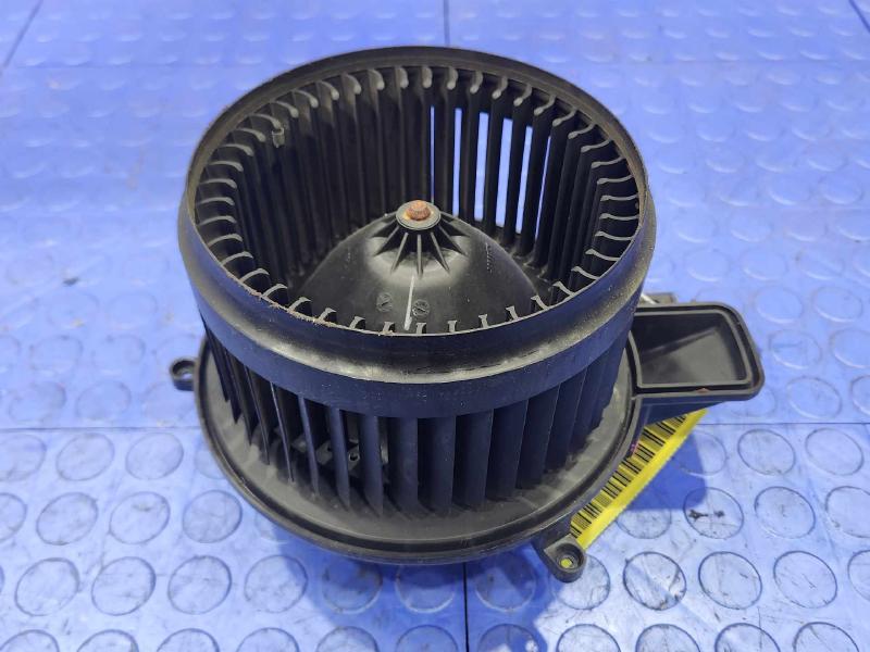 2013 Dodge Charger Blower Motor