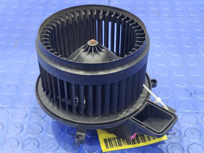 2013 Dodge Charger Blower Motor
