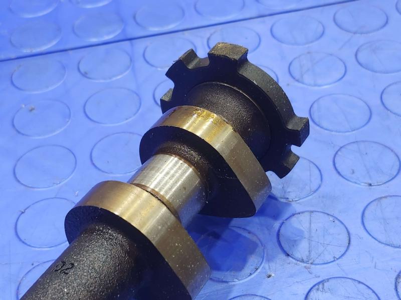 2011 Kia Sorento Camshaft