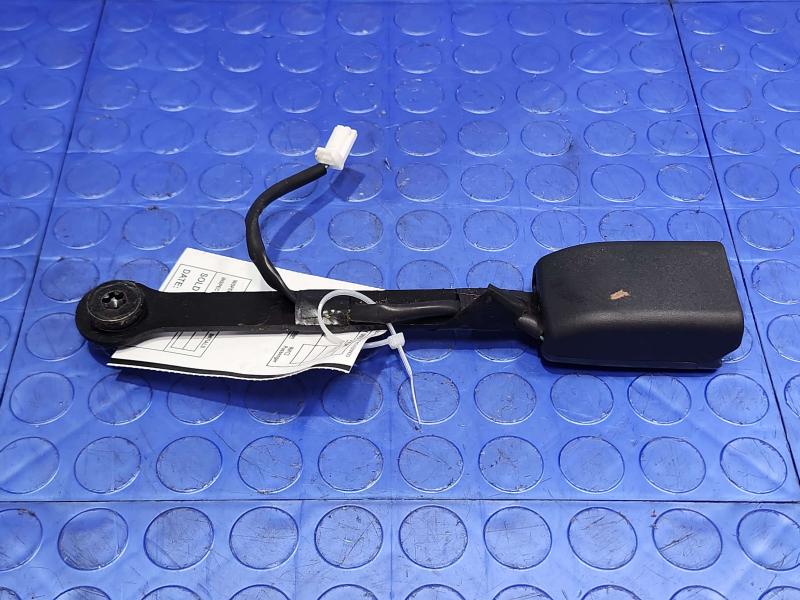 2016 Nissan Rogue Front Seat Belt