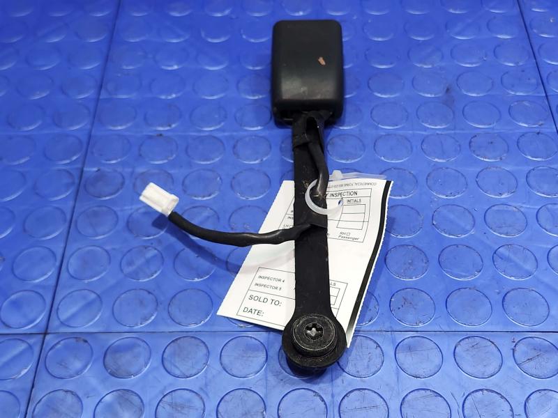 2016 Nissan Rogue Front Seat Belt