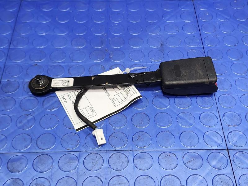 2016 Nissan Rogue Front Seat Belt