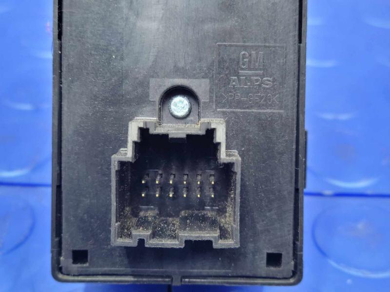 2017 Chevrolet Colorado Door Switch Front