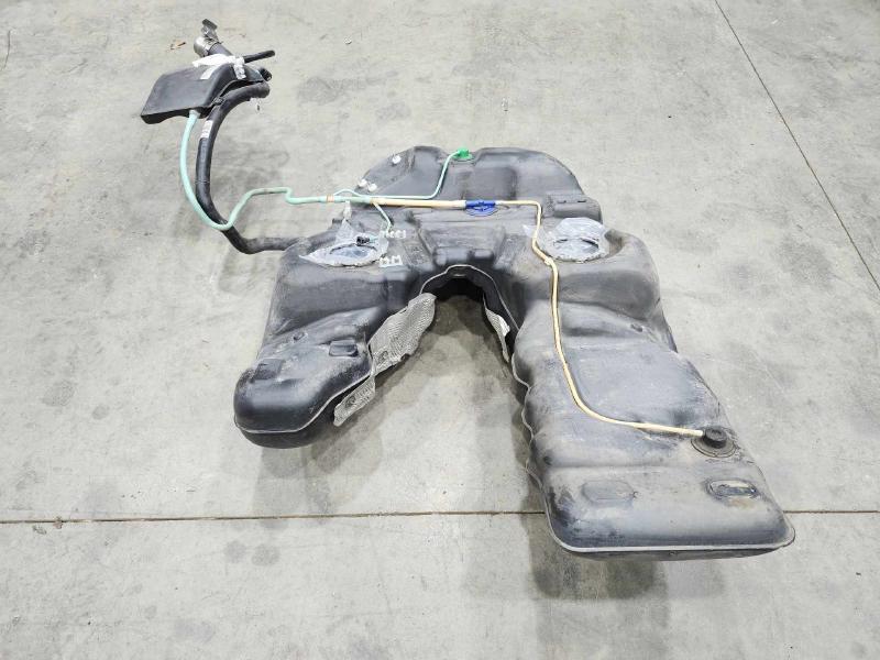 2011 Volkswagen Touareg Fuel Tank Assembly