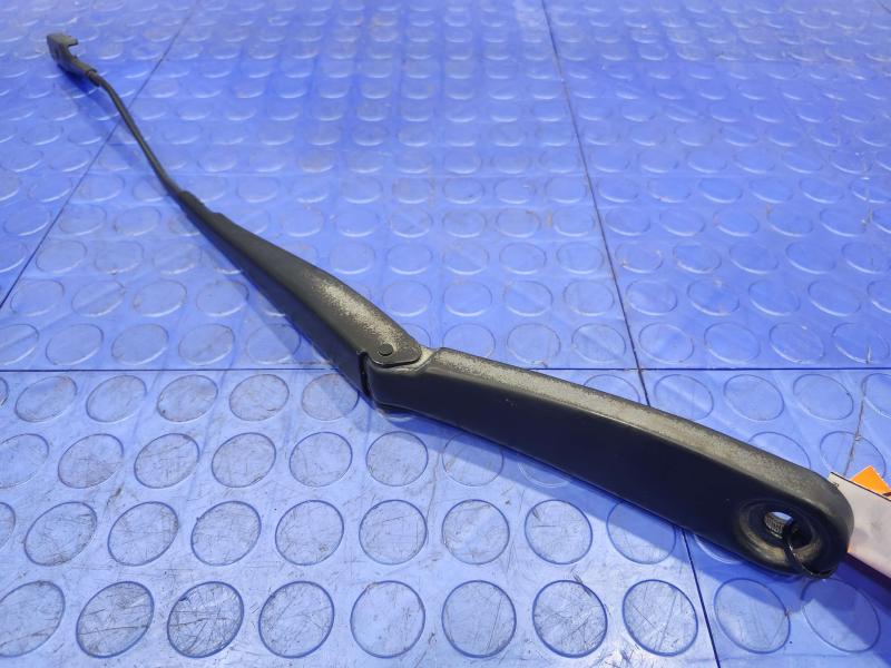 2017 BMW X1 Wiper Arm