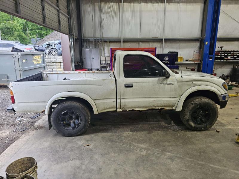 1997 Toyota Tacoma Back Glass/Window