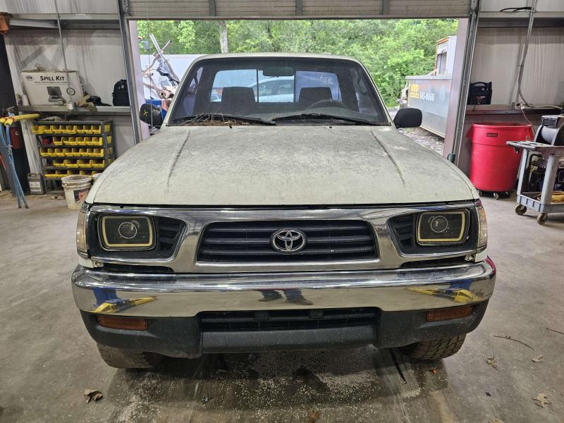 1997 Toyota Tacoma Back Glass/Window