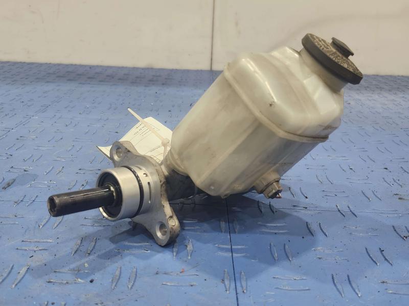 2002 Toyota Camry Master Cylinder