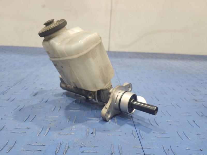2002 Toyota Camry Master Cylinder