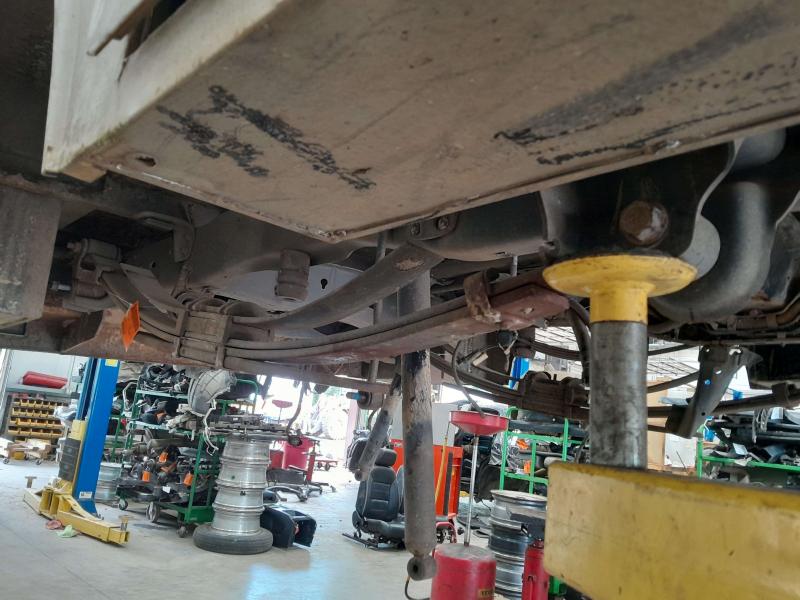 2012 Ford F-250 Super Duty Leaf Spring Rear