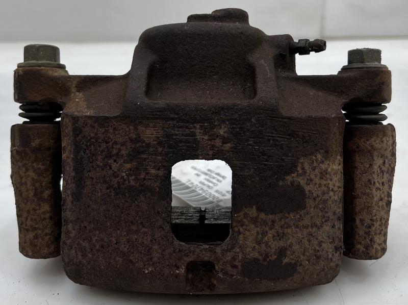 2001 Isuzu Trooper Caliper