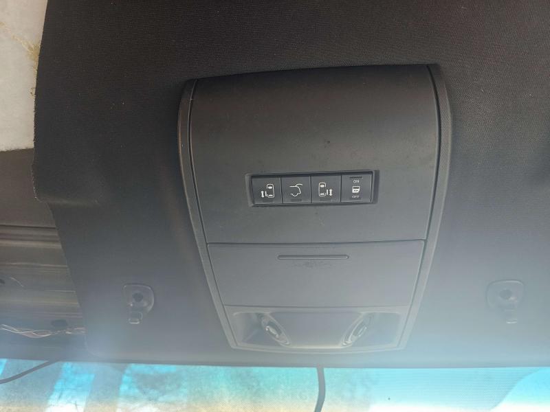 2017 Dodge Grand Caravan Front Console