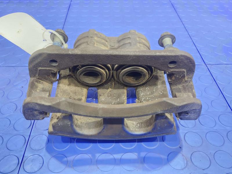 2006 Ford Mustang Caliper